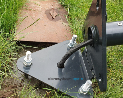 AlarmsysteemExpert.nl Ronde cameramast met kantelanker 2,50 meter
