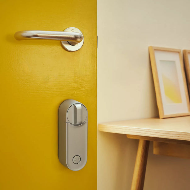 Yale Linus Smart Lock L2, Slim Deurslot Zilver